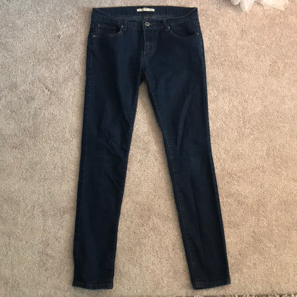 Forever 21 dark washed skinny jeans